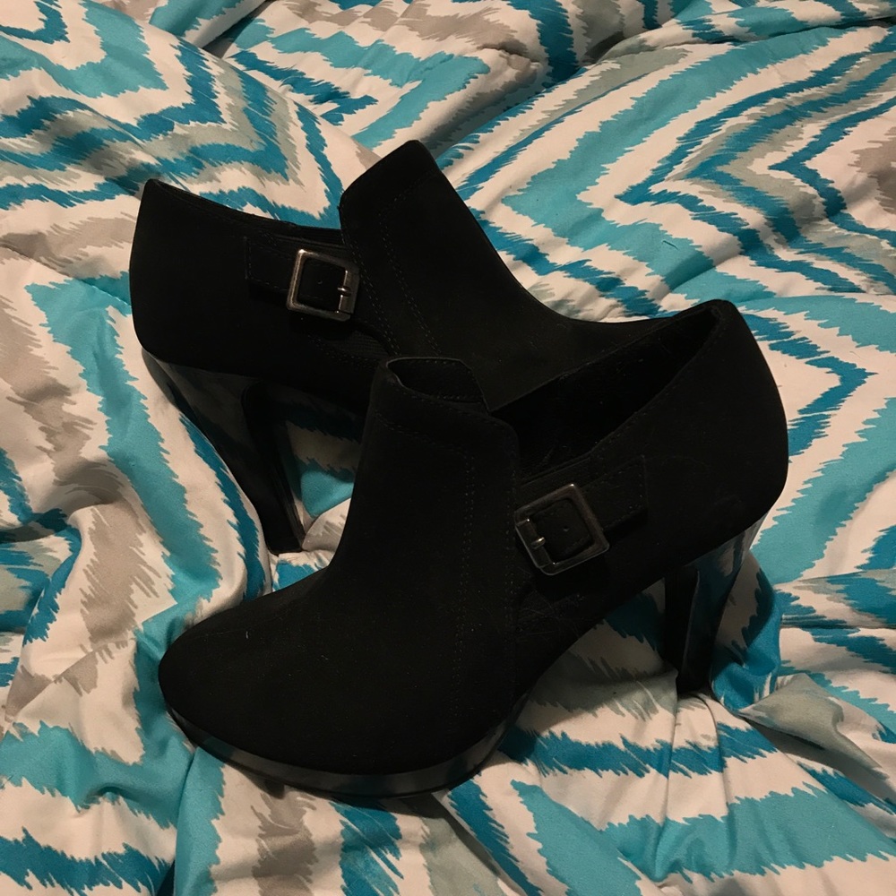 black heeled boots!